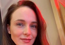 Анна Снаткина показала редкое фото 8-летней дочери