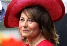 «Бегаю по холмам и лажу по деревьям»: мама Кейт Миддлтон — о любимых играх с внуками