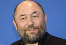 Бекмамбетова хотят выселить из большой квартиры в 400 метрах от Кремля