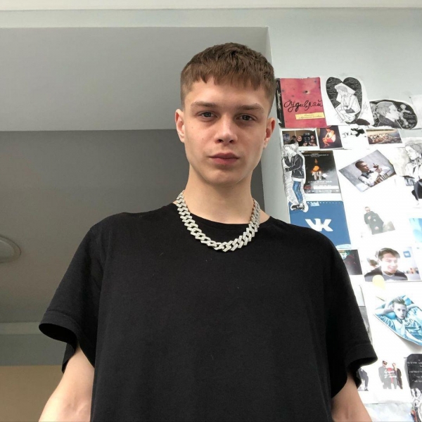 Было — стало: как из талантливого подростка Глеб Калюжный стал звездой российского кино