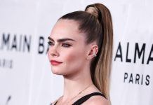 Фото дня: 17-летний принц Филипп с молодой бабушкой Кары Делевинь