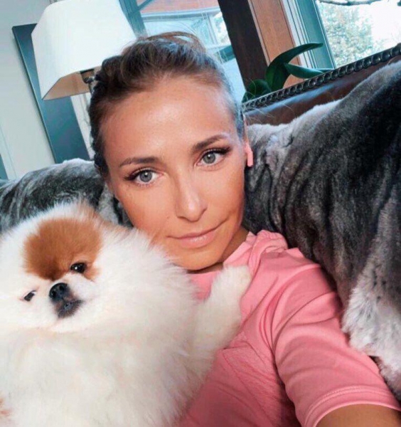 Навка и Семенович предстали без макияжа. Кто выглядит круче?