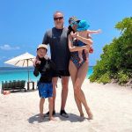 Подольская загорает на Мальдивах в пляжном комплекте Burberry за 66 тысяч рублей