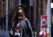 Сапоги-чулки и свитшот вместо платья: Шейк удивила смелым образом для прогулки