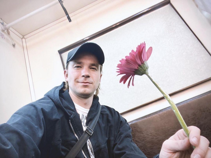 «Сколько пишут гадостей про меня»: мама Александра Петрова высказалась о критике хейтеров