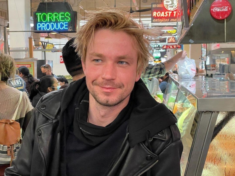 «Сколько пишут гадостей про меня»: мама Александра Петрова высказалась о критике хейтеров