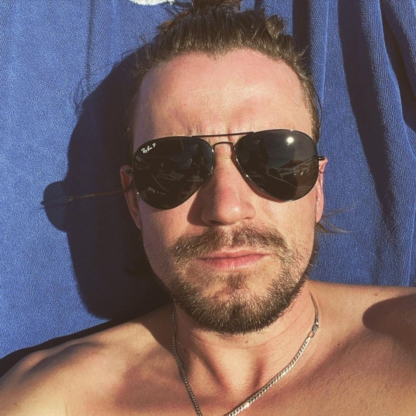 «Сколько пишут гадостей про меня»: мама Александра Петрова высказалась о критике хейтеров