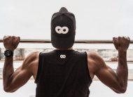 Тиктокер съел сухой спортпит и чуть не умер — что случилось