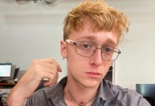 Умер 24-летний популярный тиктокер — у него остался близнец-копия