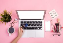 Покупка косметики в Интернете: удобный путь к красивой коже