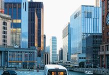 Аренда микроавтобуса на свадьбу: комфорт и стиль в вашем важном дне