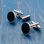 Запонки с метеоритом: роскошный подарок на 23 Февраля