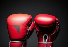 Кикбоксинг для взрослых: как боевые тренировки помогают изменить жизнь