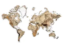 Деревянная карта мира — отличный подарок близким