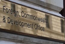 Британский МИД вызвал посла Ирана из-за вербовки смертников через Telegram