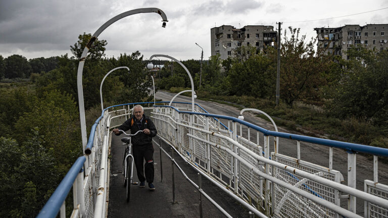 «Доннилэнд» вместо Донбасса и «модель Монако»: что предлагал Киев на тайных переговорах