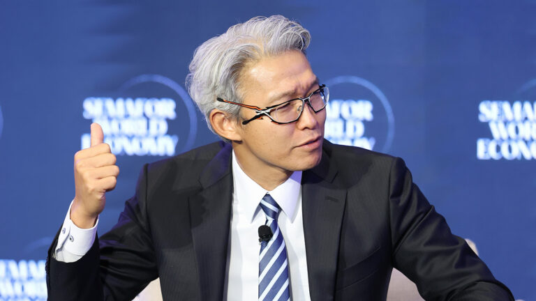 Глава Indeed назвал старение рынка труда большей угрозой, чем ИИ