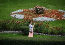 Минтруд представил график праздничных и выходных дней на 2027 год