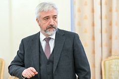 Примаков объявил об уходе с должности главы Россотрудничества