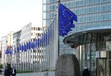 Reuters: послы ЕС одобрили кредит Украине и новые санкции против России