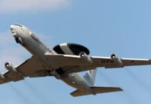 РИА Новости: самолет НАТО почти два часа проводил разведку у границы с Украиной