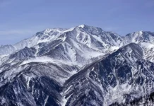 Тела уже троих погибших туристов нашли на месте схода лавины в Бурятии