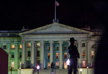 Time: Демократы в Конгрессе готовят иск против Трампа из-за войны с Ираном