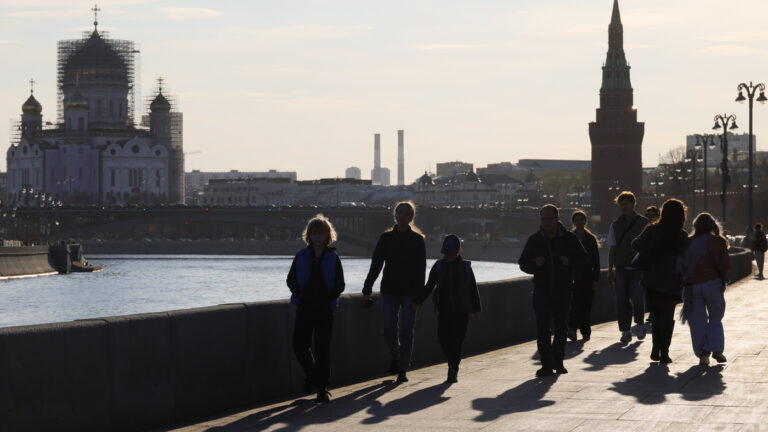 В Кремле признали «очень непростую» ситуацию в экономике России