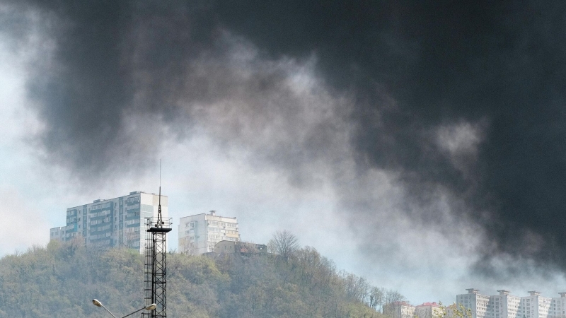 Пожар на морском терминале в Туапсе