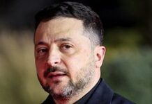 Зеленского заподозрили в перевозке VIP-бортом секретного груза двум странам